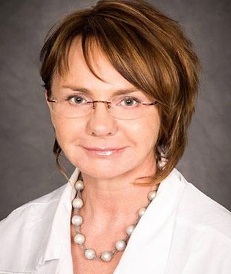 DR. KATARZYNA TESMER
